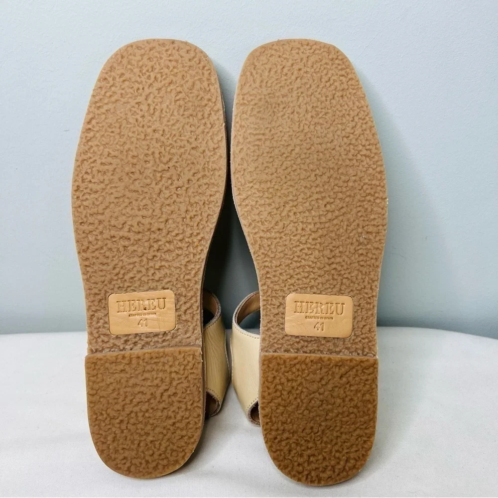 NWOT Hereu Morella Flat Sandals in Beige